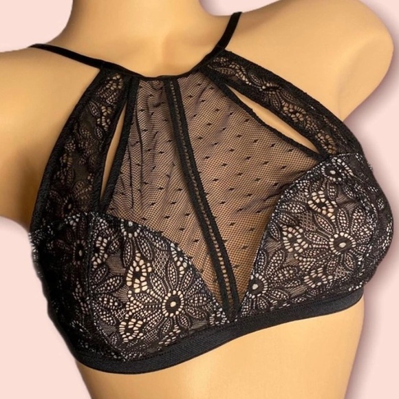 VS VERY SEXY BRALETTE BLACK LACE CUTOUT Size cutoff ( Size 34B ) - Picture 1 of 15
